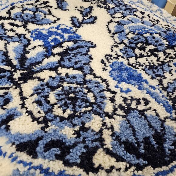 Vtg MCM 50s Latch hook Rug Circle‎ Blue Floral Handmade Cottage Shabby 32" Round - Picture 4 of 15